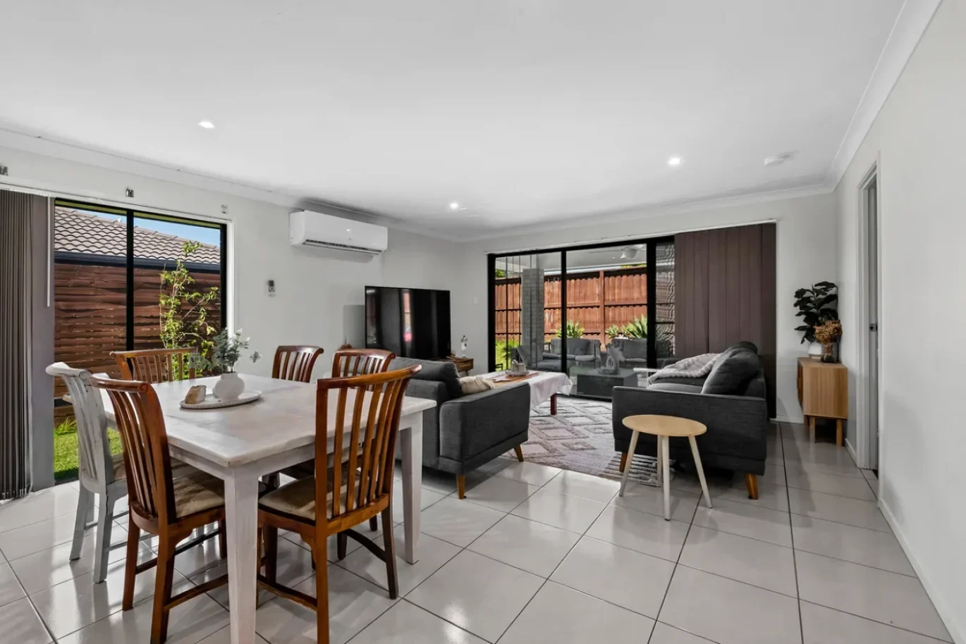 11 Grainger Circuit, Burpengary 3