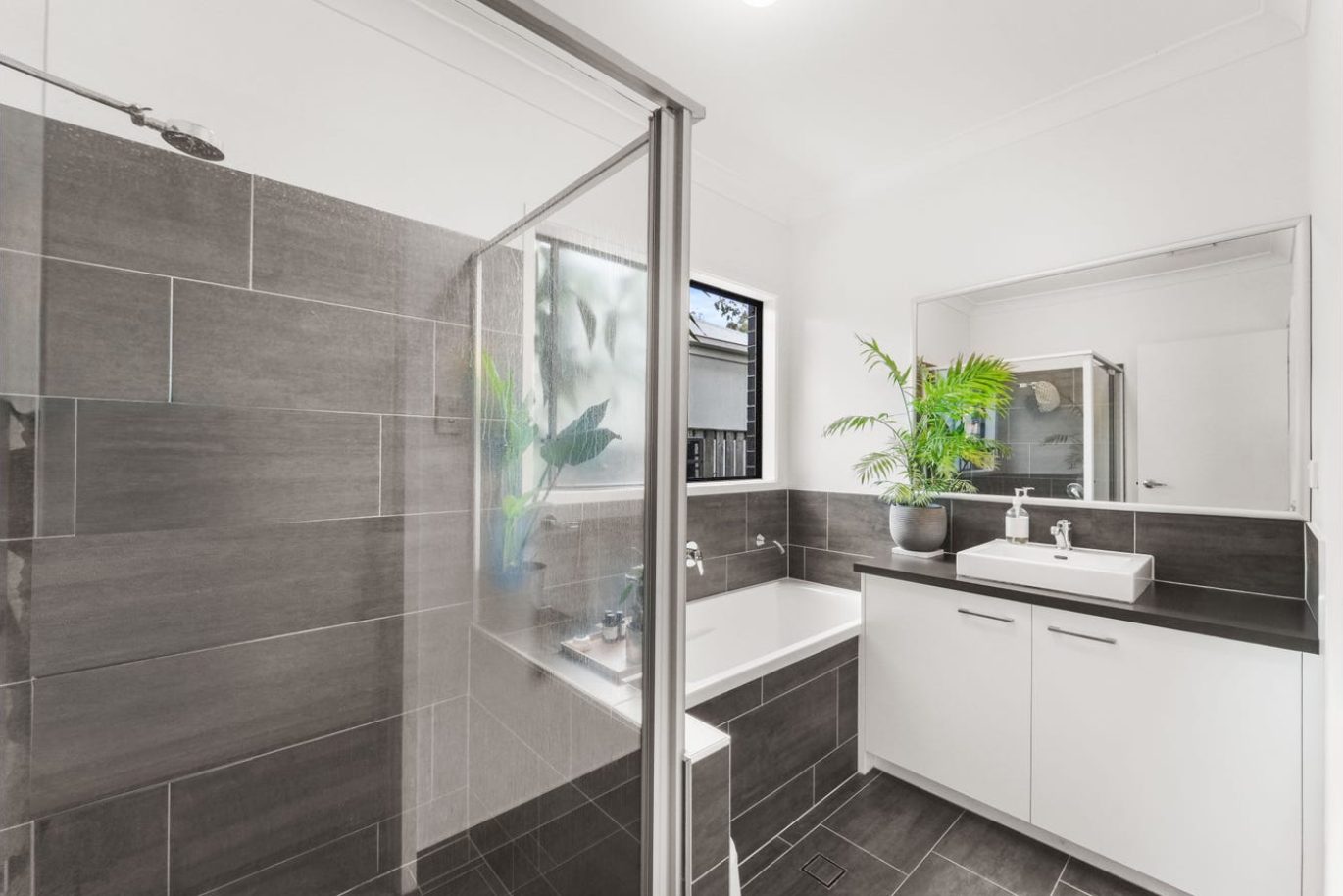 60 Macquarie Circuit, Fitzgibbon 6